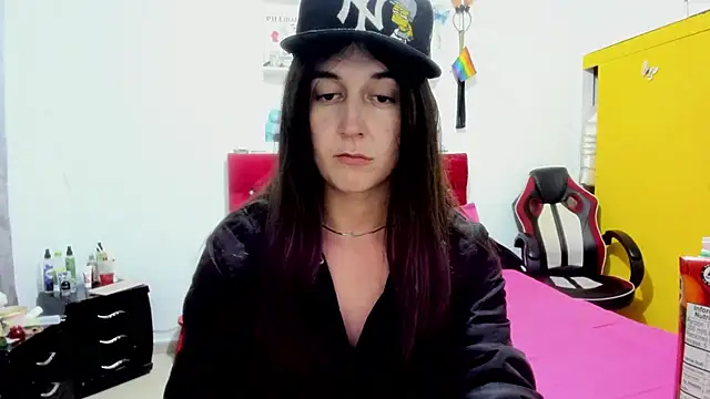 Sweet-Suck69 online show from 05/04/26, 04:52