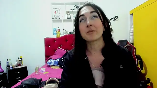 Sweet-Suck69 online show from 05/08/26, 02:17