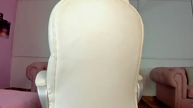 Snapshot of Giia_paiige18 chatting on 02/20/25, 03:34 Giia paiige18 online show from 02/20/25, 03:34