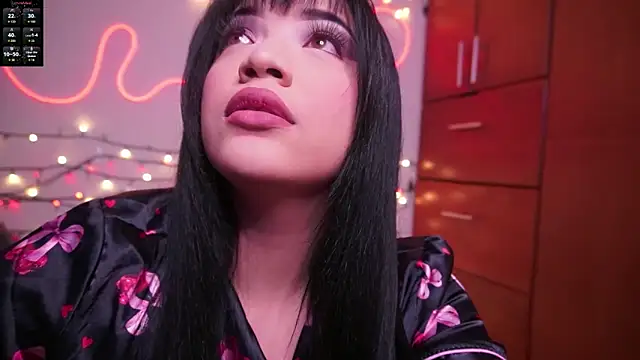 Snapshot of MaddisRock chatting on 03/08/26, 06:17 MaddisRock online show from 03/08/26, 06:17