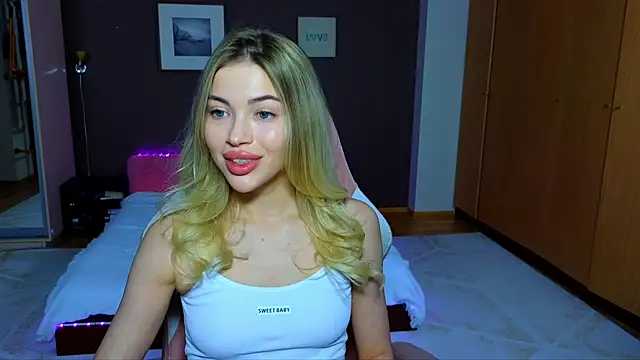 EmmyMills online show from 02/19/25, 06:10