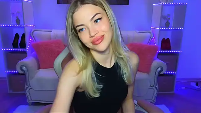 EmmyMills online show from 10/23/25, 09:24