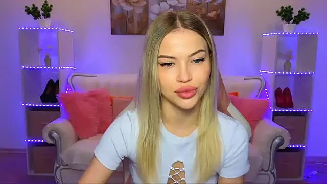 EmmyMills online show from 11/07/25, 11:38