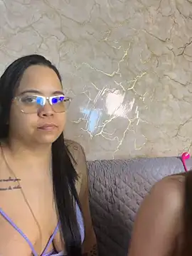 Snapshot of naughtylesbians__ chatting on 04/12/26, 01:32 naughtylesbians online show from 04/12/26, 01:32