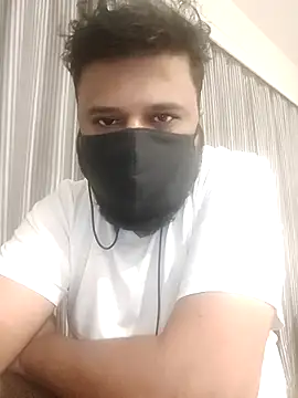 Hunk-Hand6 online show from 04/27/26, 04:27