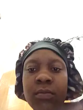 Snapshot of mloghyfsa chatting on 12/02/25, 05:46 mloghyfsa online show from 12/02/25, 05:46