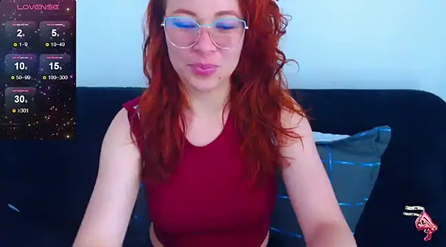 Snapshot of SharonR1 chatting on 01/06/25, 07:13 SharonR1 online show from 01/06/25, 07:13