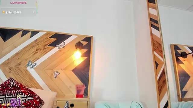 Kathaleiya Ozz online show from 10/25/25, 07:52