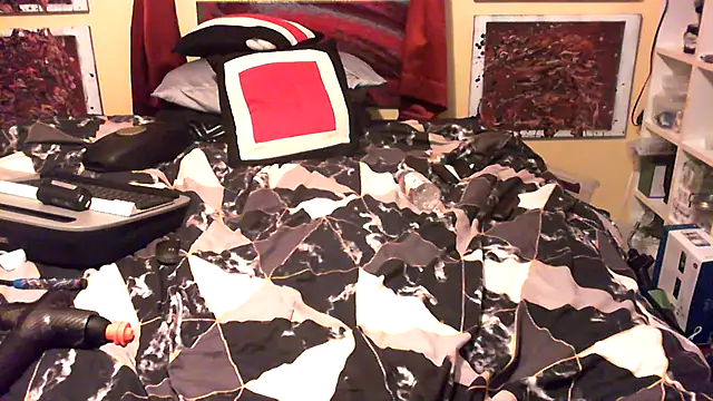 Mic Oxinner online show from 12/04/25, 07:39