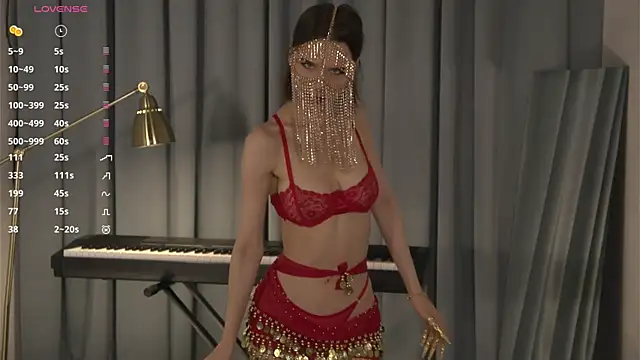 Snapshot of Elation_Evy chatting on 10/14/25, 12:11 Elation Evy online show from 10/14/25, 12:11