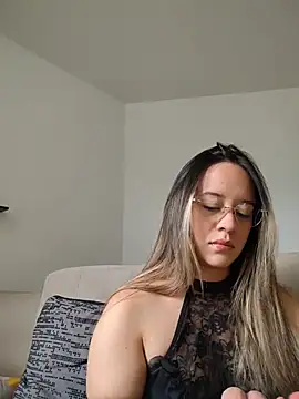Dani javi online show from 06/15/26, 05:04