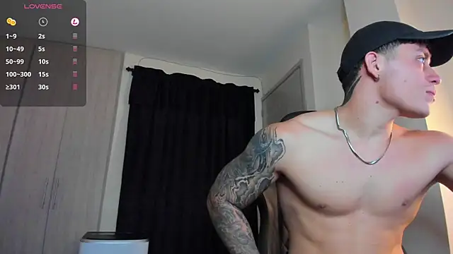 Snapshot of _joansoto chatting on 03/15/25, 03:06 joansoto online show from 03/15/25, 03:06