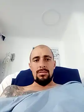 Snapshot of fire_menxxx001 chatting on 12/19/24, 12:02 fire menxxx001 online show from 12/19/24, 12:02