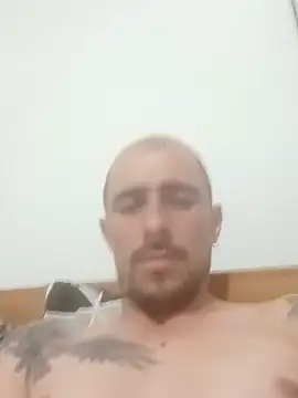 Snapshot of fire_menxxx001 chatting on 10/16/25, 05:19 fire menxxx001 online show from 10/16/25, 05:19