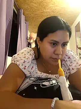 Snapshot of KasiaVenus_ chatting on 12/09/24, 12:12 KasiaVenus online show from 12/09/24, 12:12