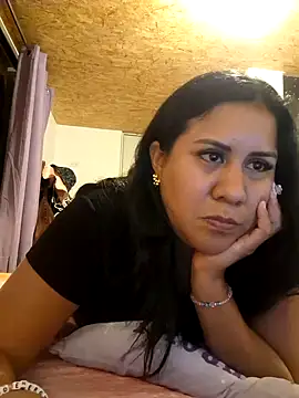 Snapshot of KasiaVenus_ chatting on 01/04/25, 12:37 KasiaVenus online show from 01/04/25, 12:37