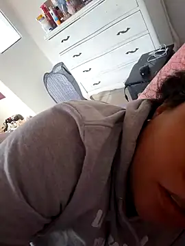 Snapshot of KasiaVenus_ chatting on 01/11/25, 12:18 KasiaVenus online show from 01/11/25, 12:18