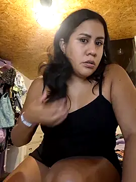 Snapshot of KasiaVenus_ chatting on 02/12/25, 04:01 KasiaVenus online show from 02/12/25, 04:01