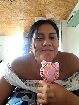 Snapshot of KasiaVenus_ chatting on 02/14/25, 03:43 KasiaVenus online show from 02/14/25, 03:43