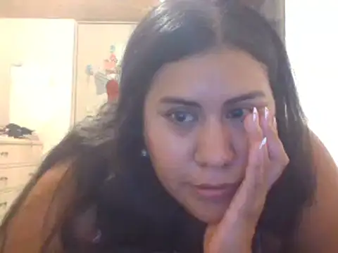 Snapshot of KasiaVenus_ chatting on 02/21/25, 01:33 KasiaVenus online show from 02/21/25, 01:33