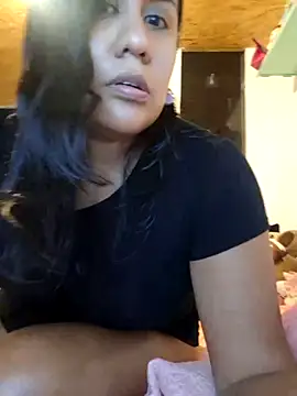 Snapshot of KasiaVenus_ chatting on 03/07/25, 03:08 KasiaVenus online show from 03/07/25, 03:08