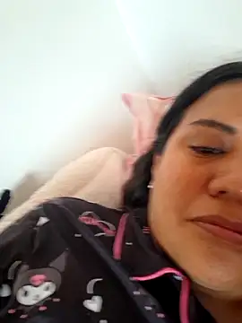 Snapshot of KasiaVenus_ chatting on 10/08/25, 02:25 KasiaVenus online show from 10/08/25, 02:25