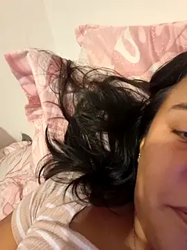 Snapshot of KasiaVenus_ chatting on 10/15/25, 02:44 KasiaVenus online show from 10/15/25, 02:44