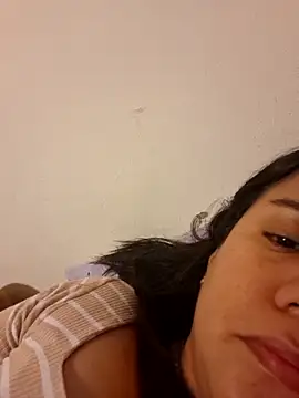 Snapshot of KasiaVenus_ chatting on 10/17/25, 03:53 KasiaVenus online show from 10/17/25, 03:53