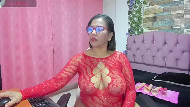 Snapshot of elizabeth_mature23 chatting on 12/24/24, 01:28 elizabeth mature23 online show from 12/24/24, 01:28