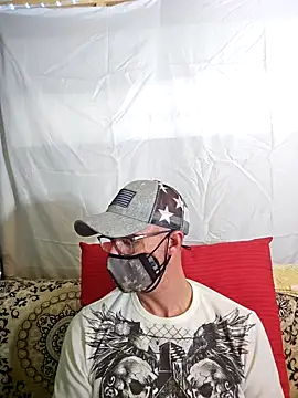 Snapshot of Cadillacninja chatting on 10/21/25, 05:30 Cadillacninja online show from 10/21/25, 05:30