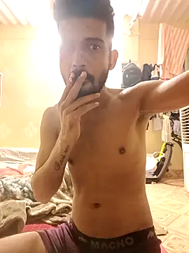 Snapshot of saggy1218 chatting on 11/02/25, 09:17 saggy1218 online show from 11/02/25, 09:17