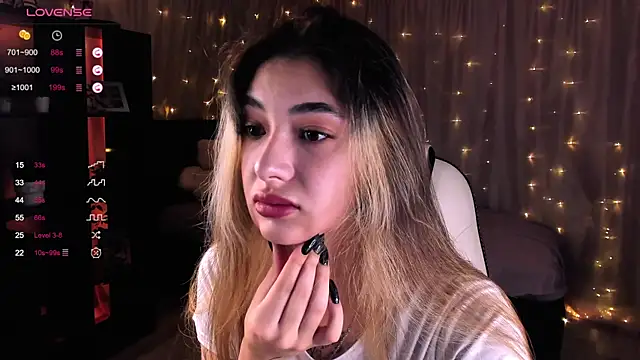 DarlaLike online show from 12/24/24, 04:44