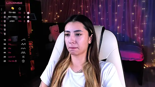 DarlaLike online show from 12/28/24, 07:44