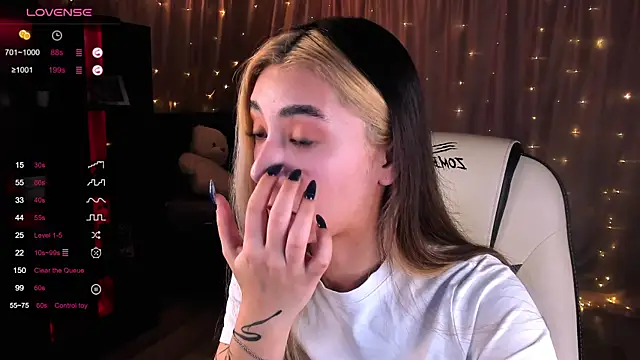 DarlaLike online show from 01/25/25, 05:40