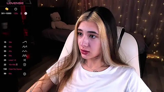 DarlaLike online show from 02/03/25, 04:35