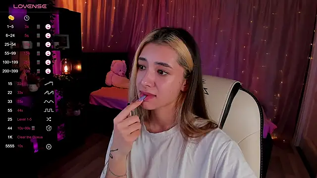 DarlaLike online show from 03/03/25, 08:49