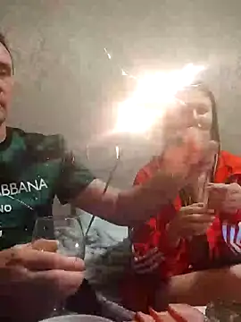 Snapshot of Viause_Kentauelle chatting on 12/31/24, 10:01 Viause Kentauelle online show from 12/31/24, 10:01