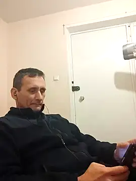 Snapshot of Viause_Kentauelle chatting on 02/20/25, 10:26 Viause Kentauelle online show from 02/20/25, 10:26