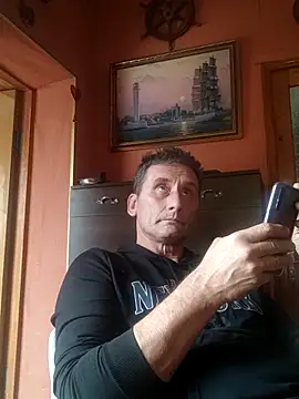 Snapshot of Viause_Kentauelle chatting on 10/12/25, 08:24 Viause Kentauelle online show from 10/12/25, 08:24