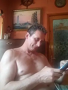Snapshot of Viause_Kentauelle chatting on 05/24/26, 09:47 Viause Kentauelle online show from 05/24/26, 09:47