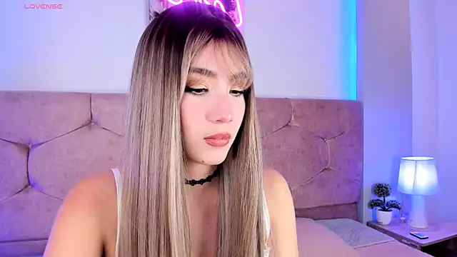 lunar leen online show from 02/02/25, 12:24