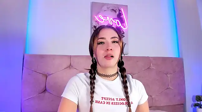 lunar leen online show from 02/20/25, 06:57