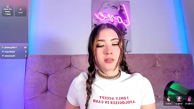 lunar leen online show from 02/21/25, 01:22