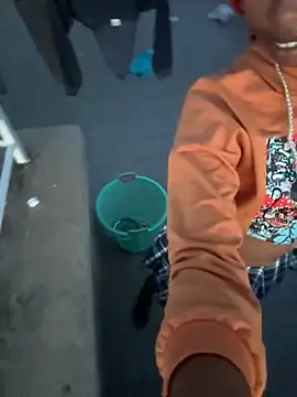 Snapshot of NASTY_BOBO chatting on 11/16/25, 03:39 NASTY BOBO online show from 11/16/25, 03:39