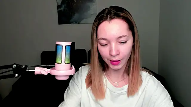 Snapshot of MiaThaine chatting on 01/13/25, 11:38 MiaThaine online show from 01/13/25, 11:38