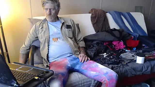 BurgawSub online show from 04/19/26, 05:56