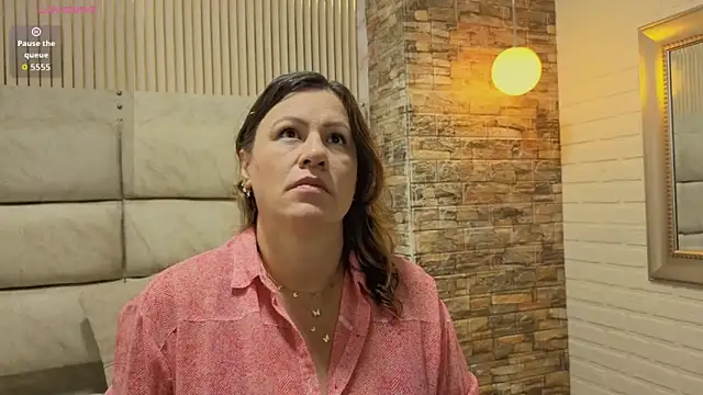 Snapshot of charlotte__G chatting on 11/13/25, 09:19 charlotte G online show from 11/13/25, 09:19