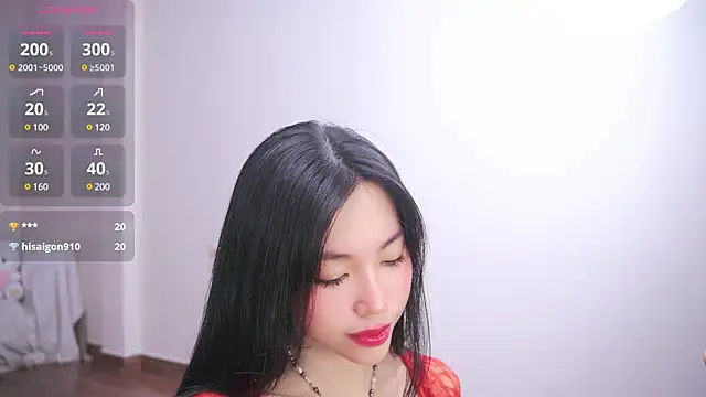 Snapshot of Miuzxc chatting on 02/13/25, 05:22 Miuzxc online show from 02/13/25, 05:22