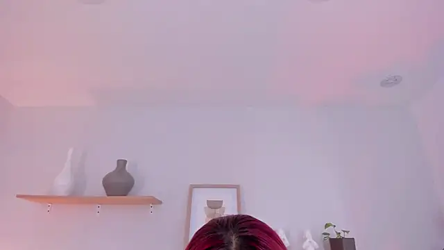 Scarlett Morgan  online show from 02/15/25, 07:50