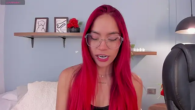 Scarlett Morgan  online show from 03/06/25, 08:16